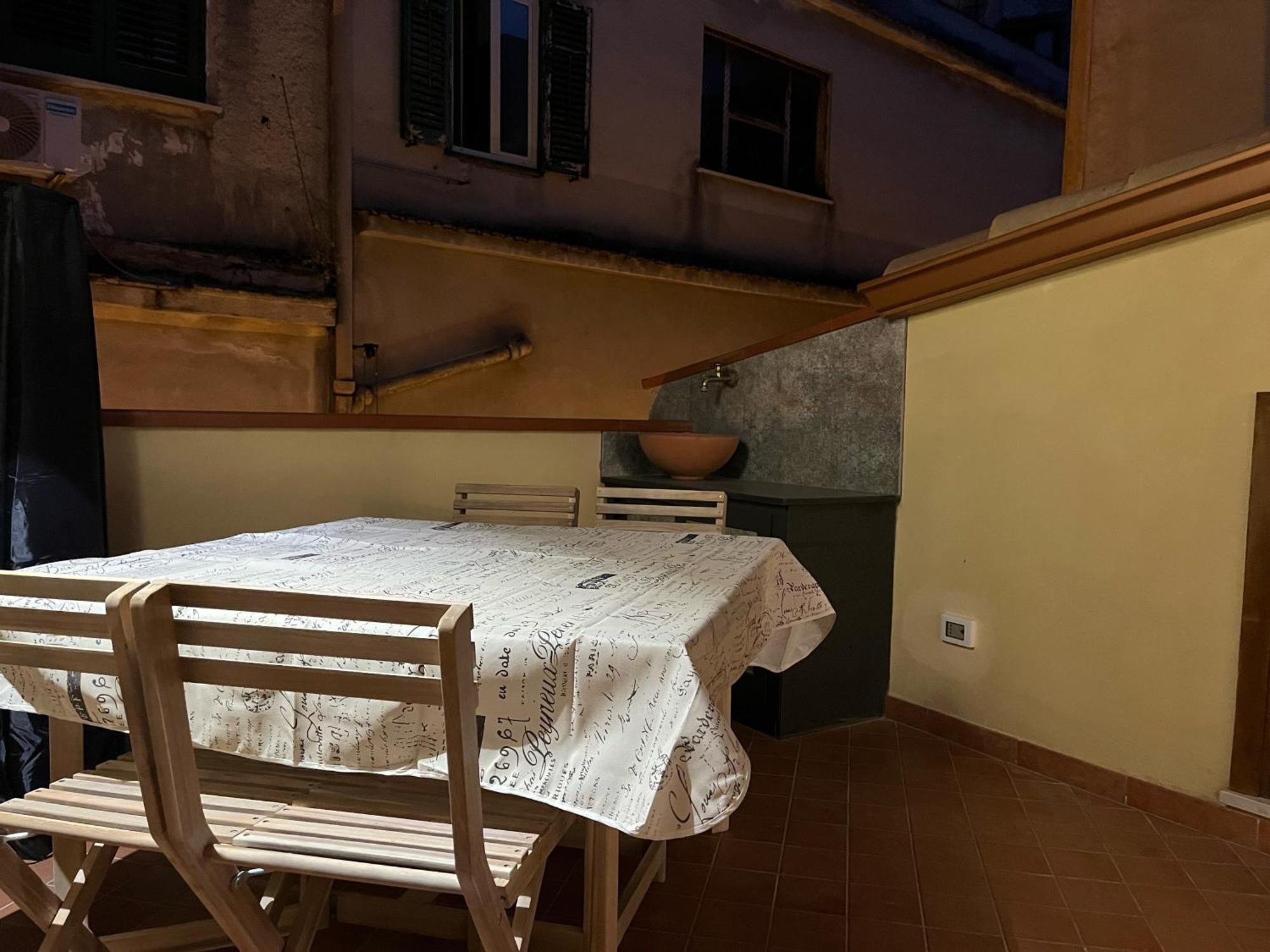 Maquedino Holiday Home & Terrace - Cozy Central Loft Palermo Exteriér fotografie